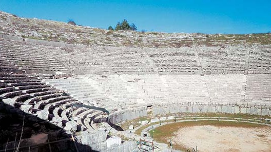 Τσακωμός για ένα αρχαίο θέατρο